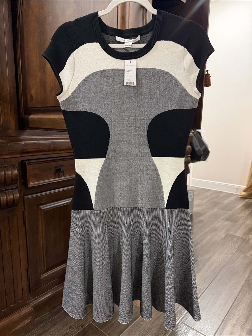Diane Von Furstenberg Black, Gray & White Fit-and-Flare Knit Dress